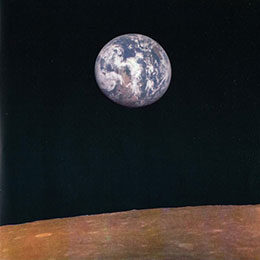 earthrise-260